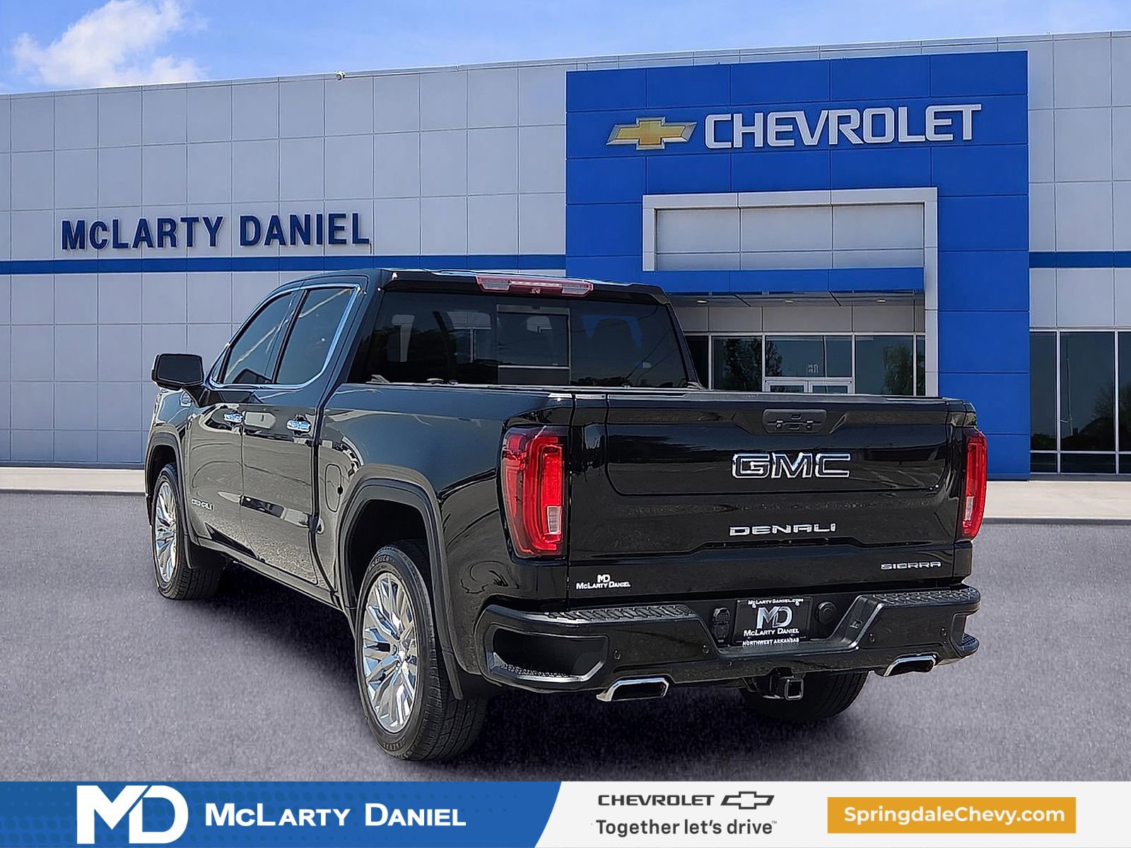Used 2019 GMC Sierra 1500 Denali w/ Denali Ultimate Package AWD/4WD image 4