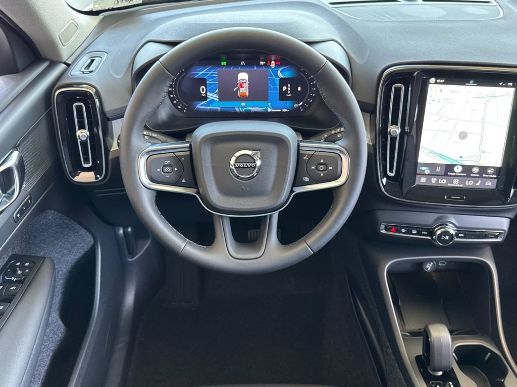New 2026 Volvo XC40 B5 Core w/ Protection Package Premier AWD/4WD image 13