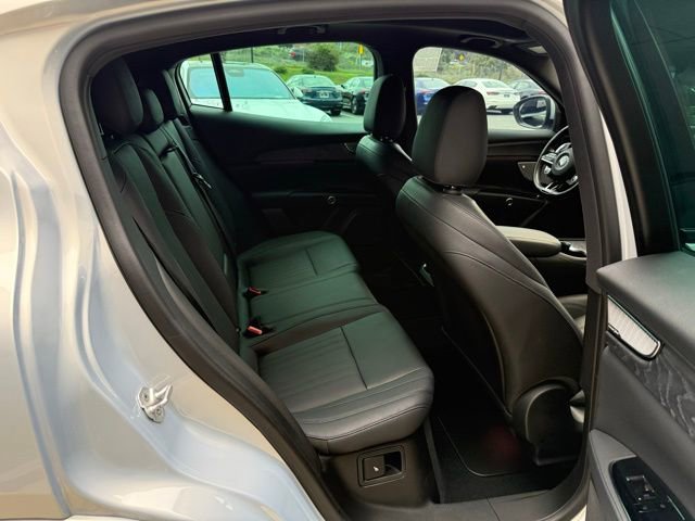 Certified 2023 Maserati Grecale Modena image 15