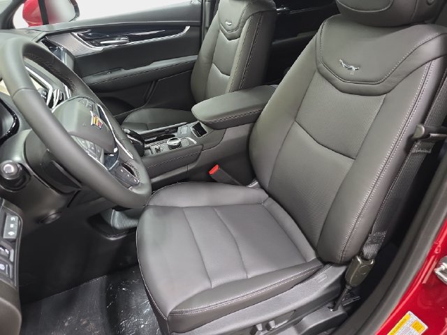 New 2026 Cadillac XT5 Premium Luxury w/ Driver Assist Package AWD/4WD image 11