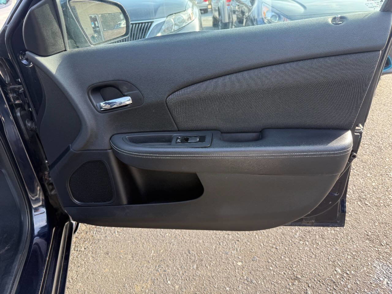 Used 2012 Dodge Avenger SXT FWD image 25