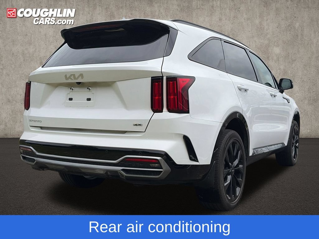 Used 2023 Kia Sorento SX AWD/4WD image 10