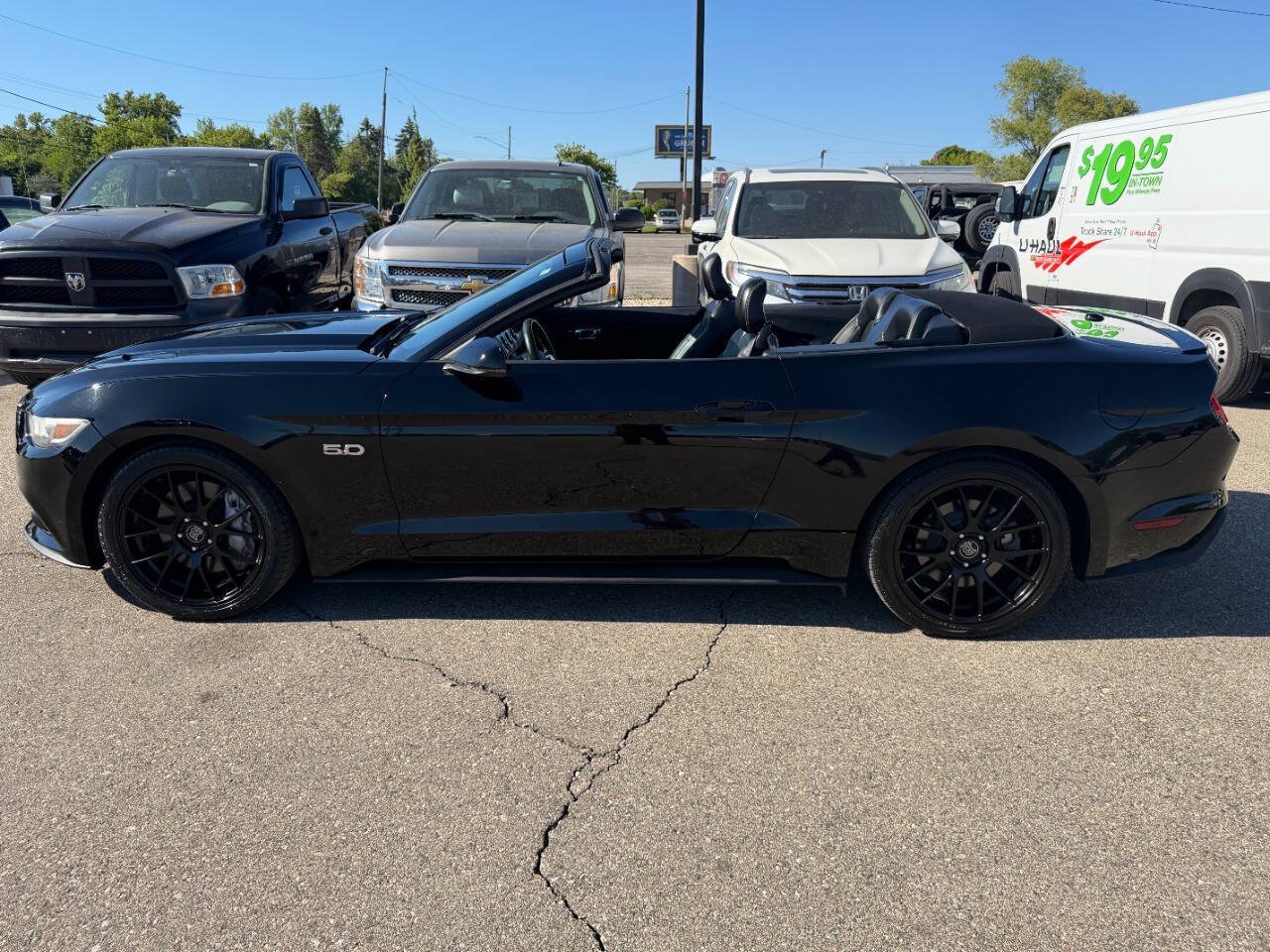 Used 2015 Ford Mustang GT Premium w/ Equipment Group 401A RWD image 2
