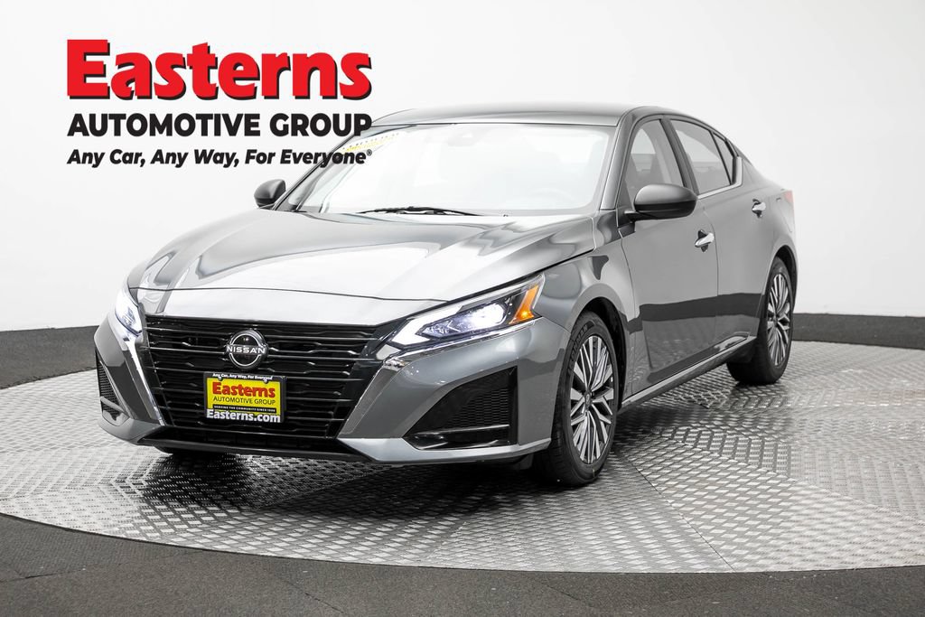 Used 2025 Nissan Altima 2.5 SV