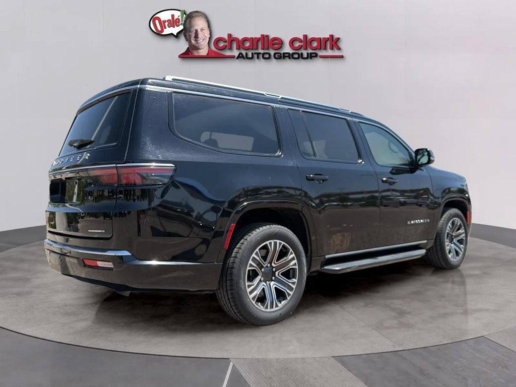 Used 2024 Jeep Wagoneer Series II AWD/4WD image 5