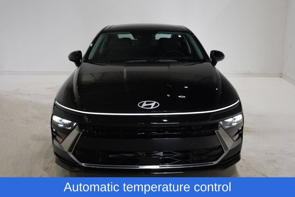 New 2026 Hyundai Sonata SEL FWD image 2