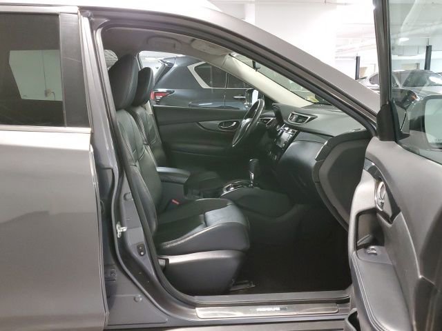 Used 2014 Nissan Rogue SL image 24