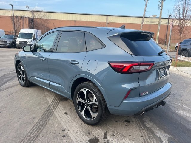 Used 2024 Ford Escape ST-Line Select w/ Tech Pack #2 image 7