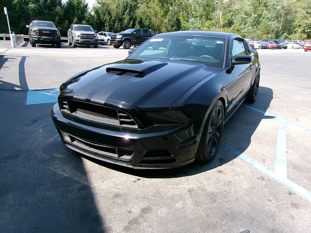 Used 2014 Ford Mustang Coupe w/ V6 Performance Package image 2
