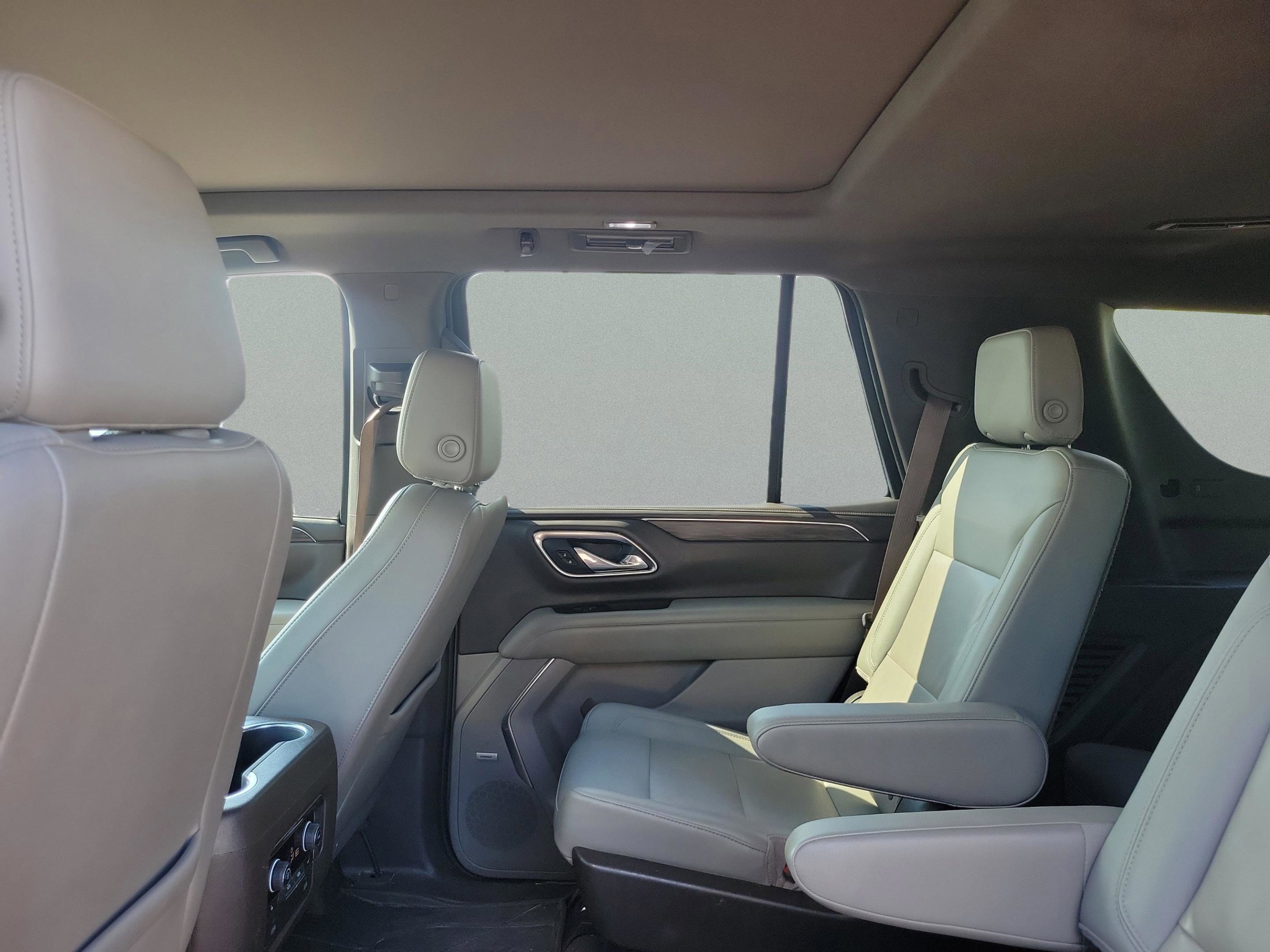 Used 2021 Chevrolet Tahoe LT w/ LT Signature Package RWD image 29