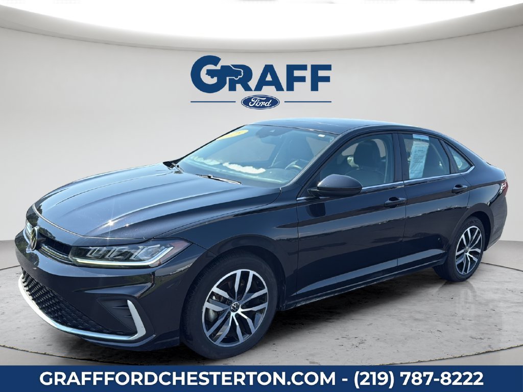 Used 2025 Volkswagen Jetta SE FWD image 12