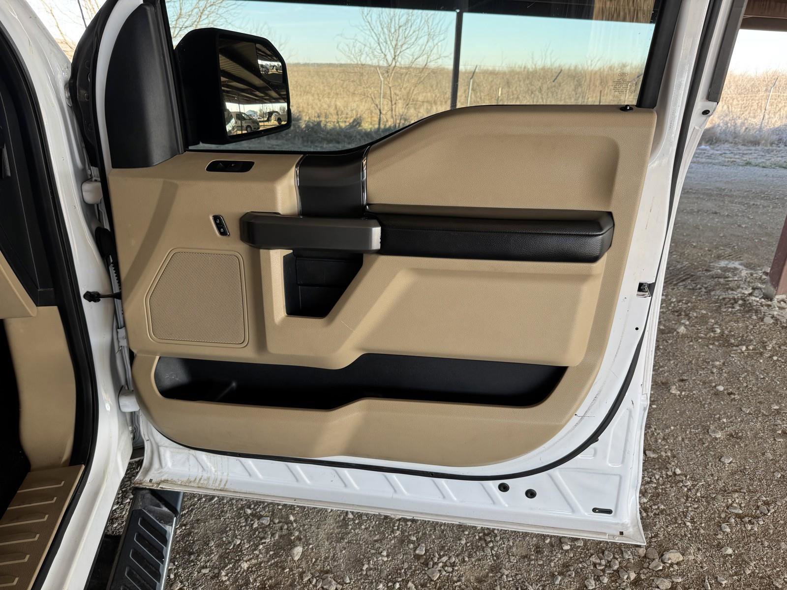 Used 2016 Ford F150 XLT w/ Equipment Group 302A Luxury image 35