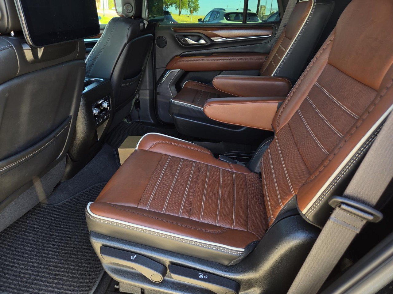 Certified 2023 GMC Yukon Denali Ultimate AWD/4WD image 31
