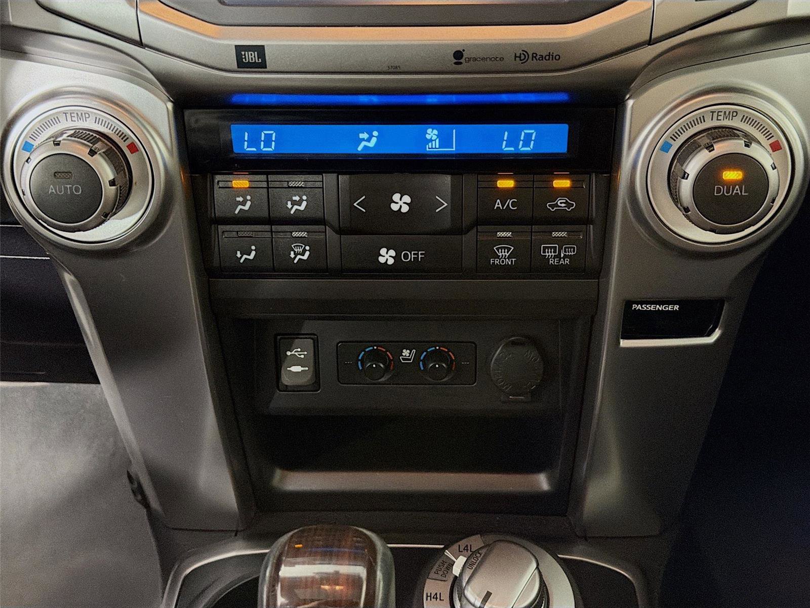 Used 2015 Toyota 4Runner Limited AWD/4WD image 22