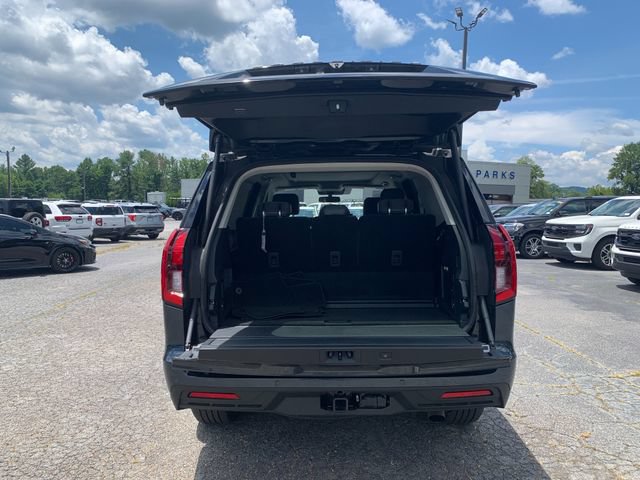 New 2025 Ford Expedition Active RWD image 9