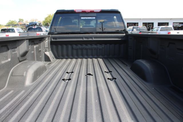 Used 2024 GMC Sierra 3500 Denali w/ Denali Reserve Package image 10