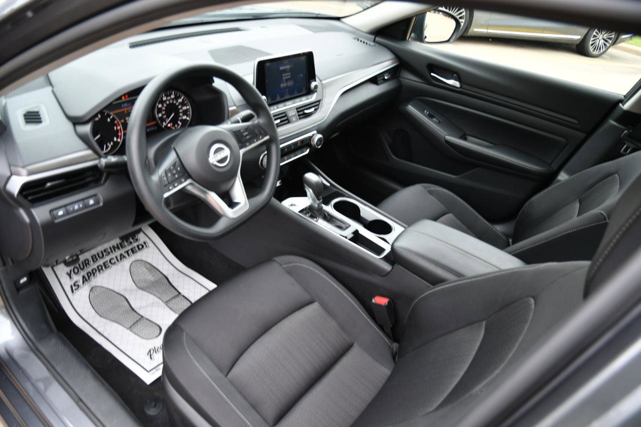 Used 2024 Nissan Altima 2.5 SV FWD image 22