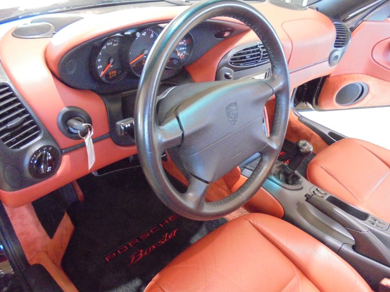 Used 1999 Porsche Boxster image 10