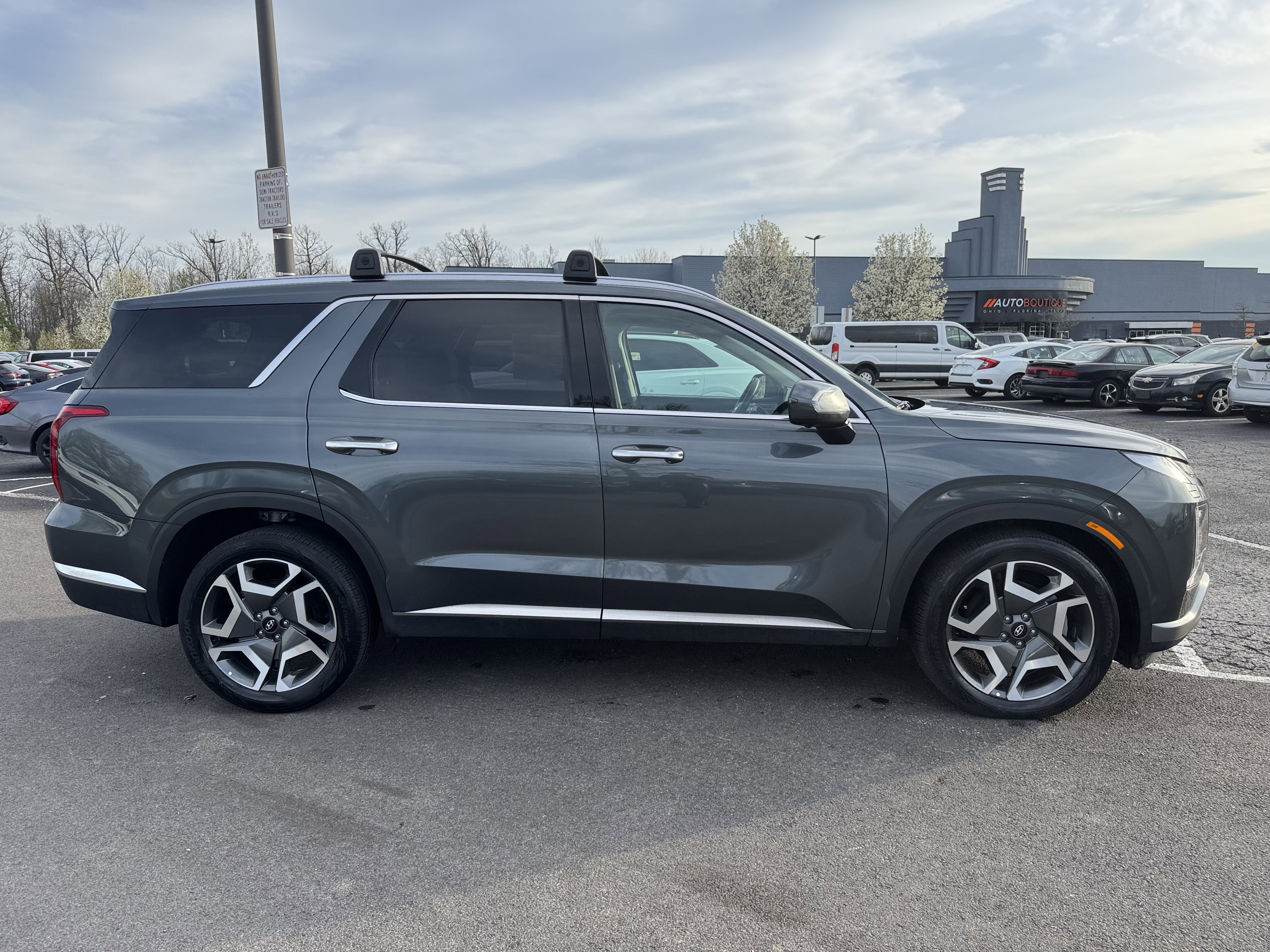 Used 2023 Hyundai Palisade Limited image 20