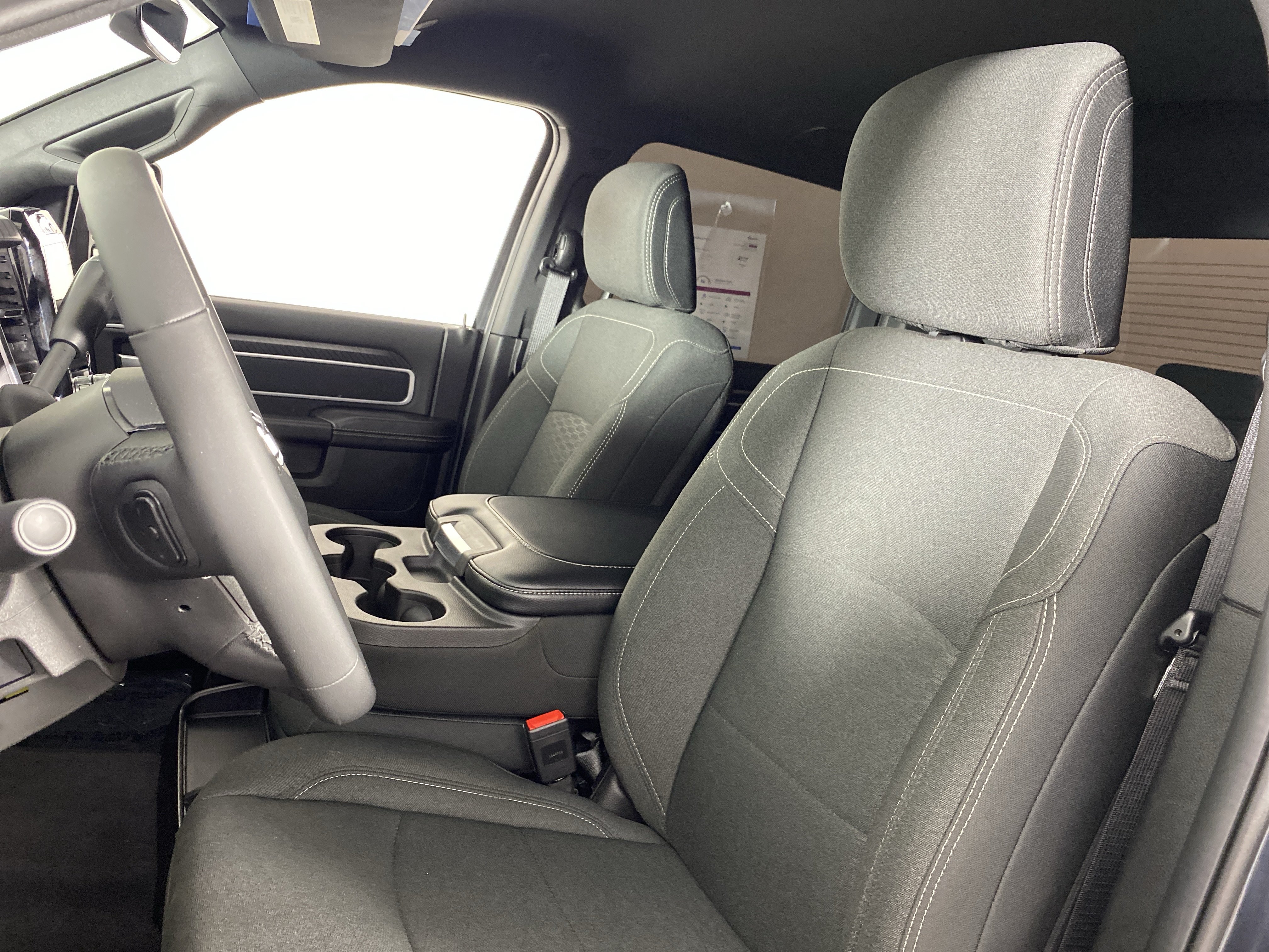 Used 2025 RAM 2500 Big Horn AWD/4WD image 16