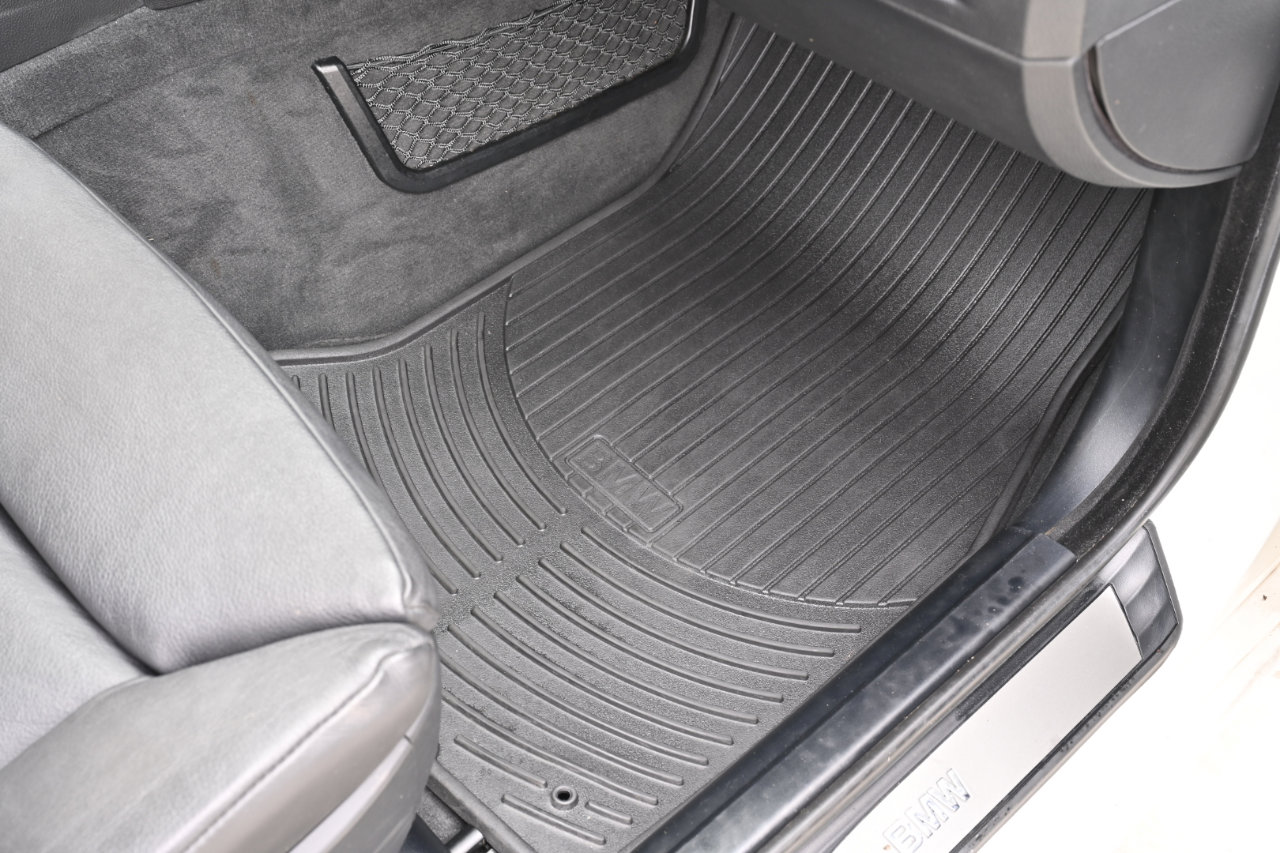 Used 2007 BMW 550i Sedan image 36