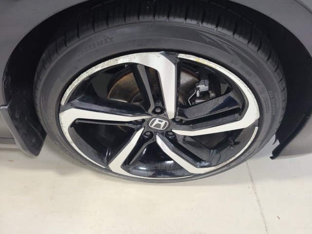 Used 2018 Honda Accord Sport image 35