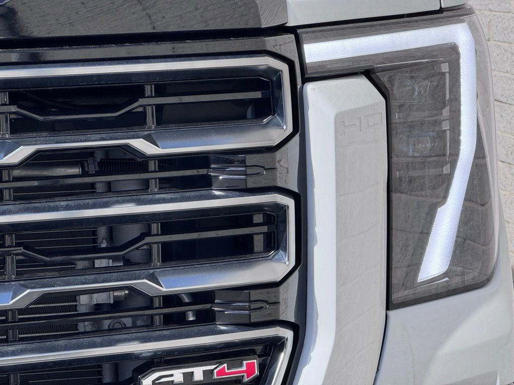 Used 2024 GMC Sierra 2500 AT4 w/ AT4 Premium Plus Package image 6