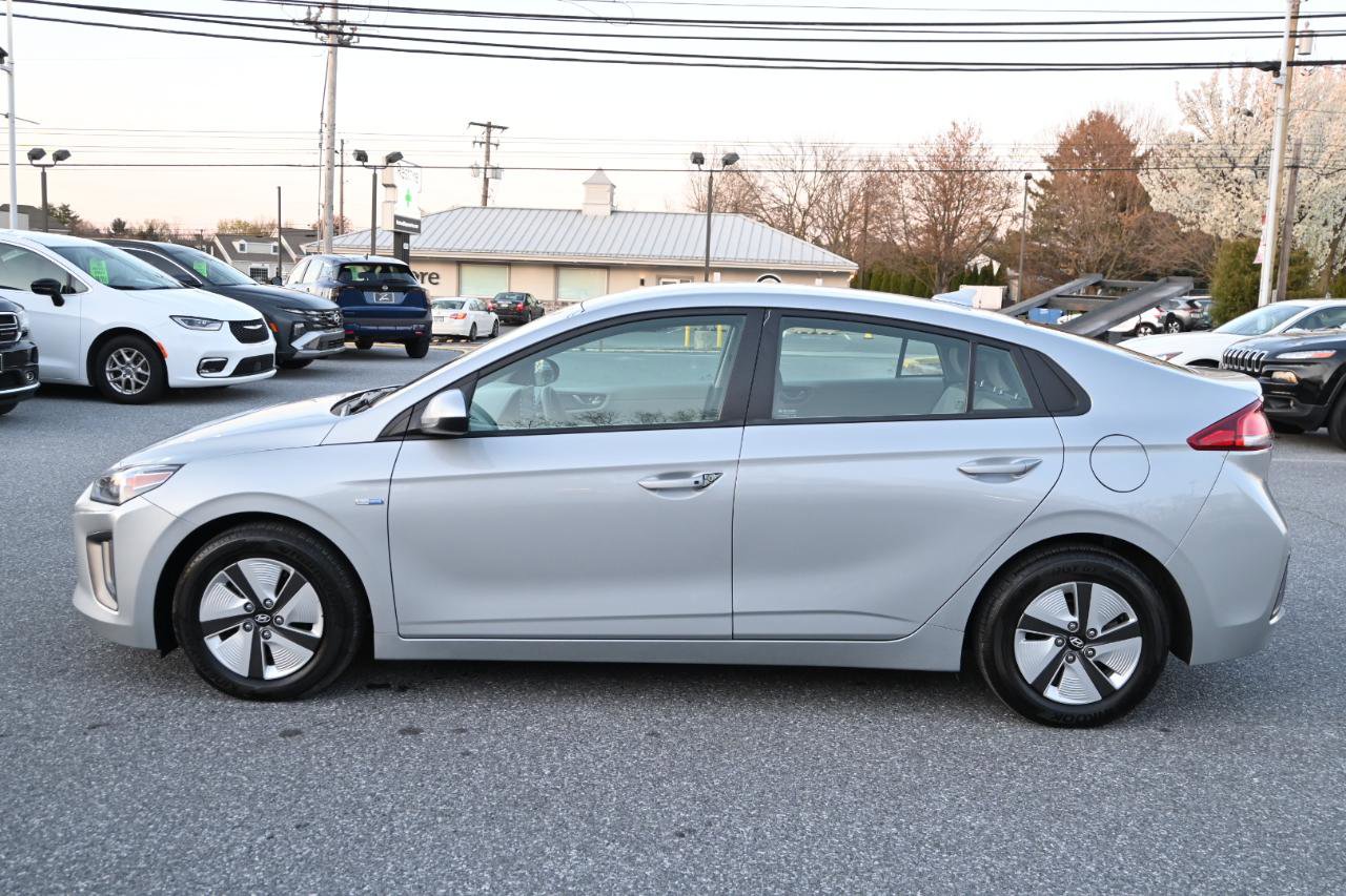 Used 2020 Hyundai Ioniq Blue FWD image 8