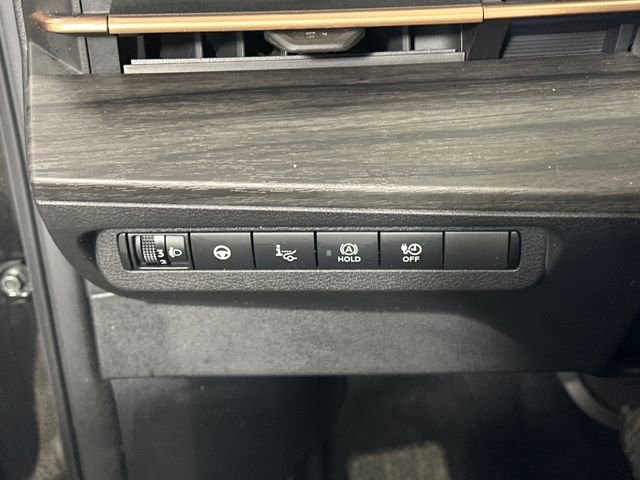 Used 2023 Nissan Ariya FWD image 19