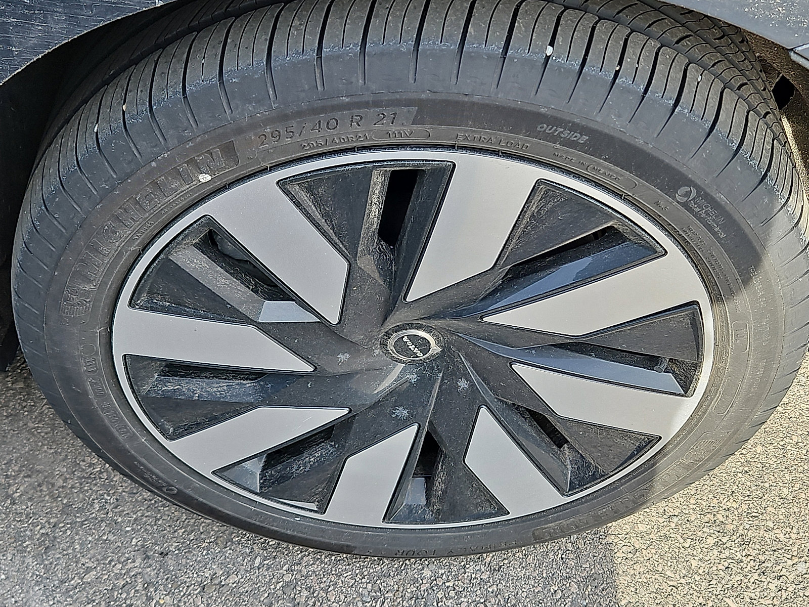 Certified 2025 Volvo EX90 Ultra image 10