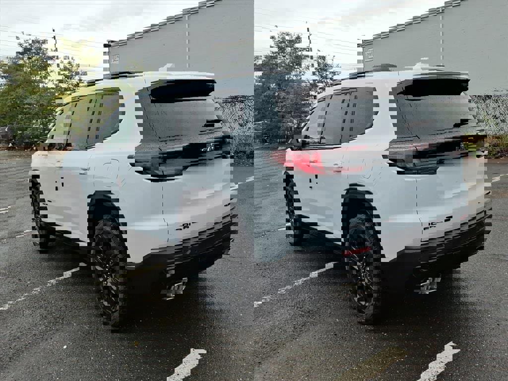 New 2026 GMC Acadia Elevation w/ Black Edition image 4