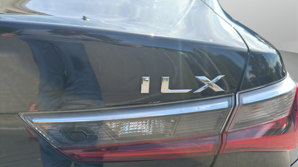Used 2020 Acura ILX w/ Premium Package FWD image 35