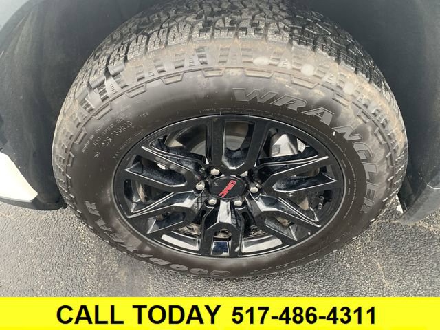 Certified 2025 GMC Sierra 1500 Elevation image 32