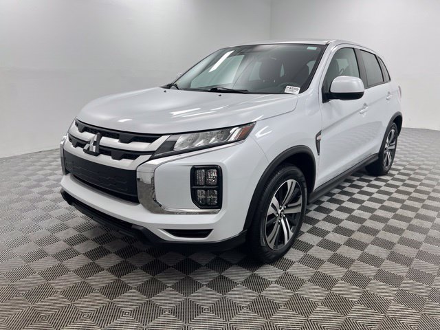 Used 2026 Mitsubishi Outlander Sport ES AWD/4WD image 2