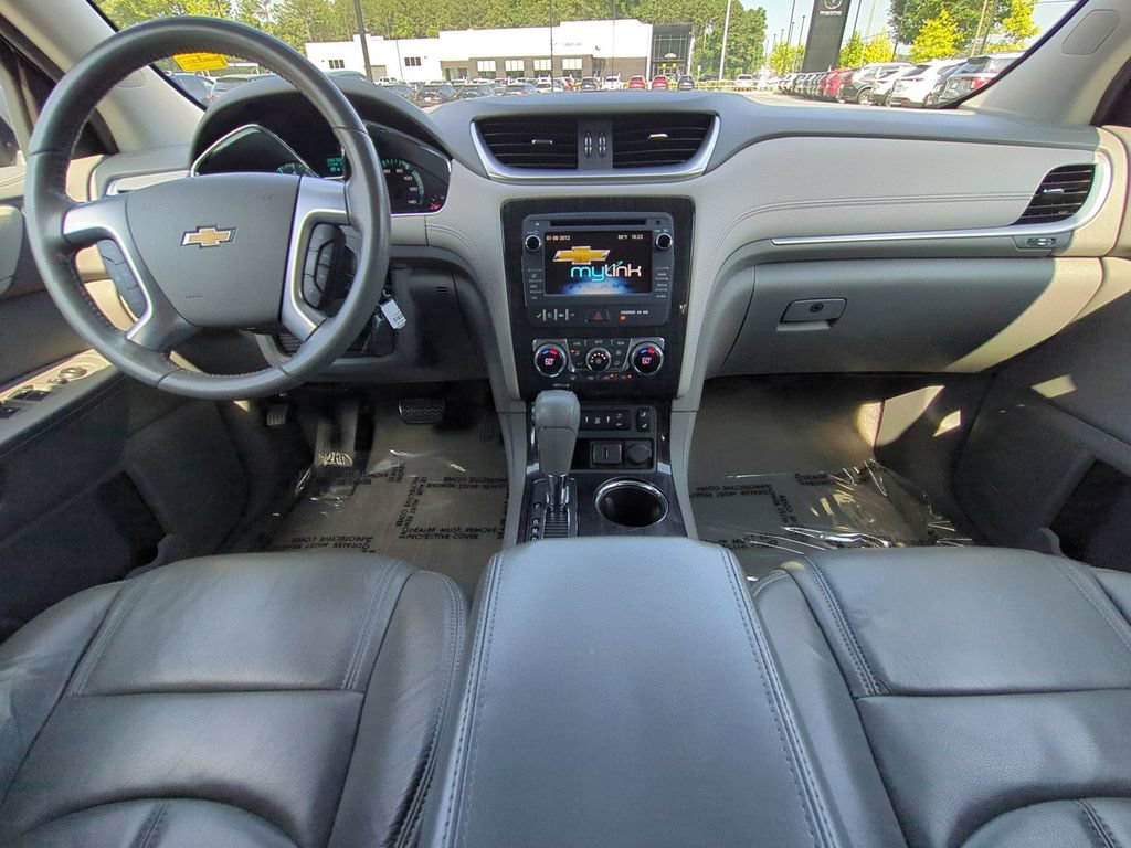 Used 2015 Chevrolet Traverse LT FWD image 14