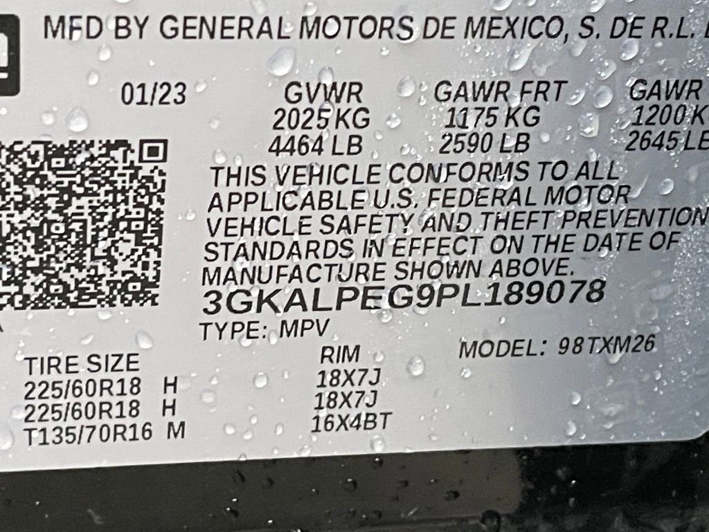 Used 2023 GMC Terrain SLT image 31