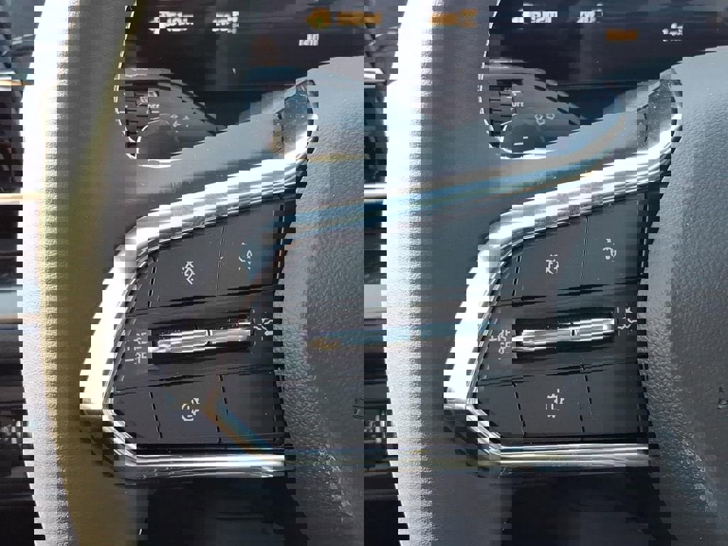 New 2026 Chevrolet Traverse LT w/ Driver Confidence Package image 18