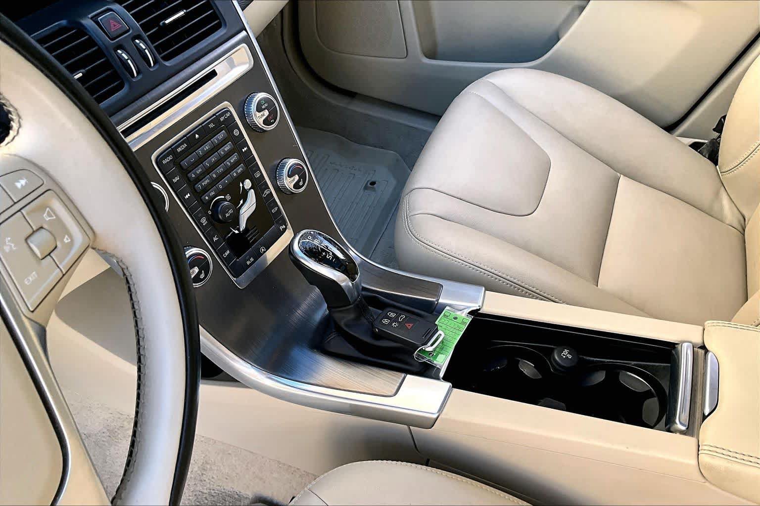 Used 2015 Volvo XC60 T5 Premier FWD image 17