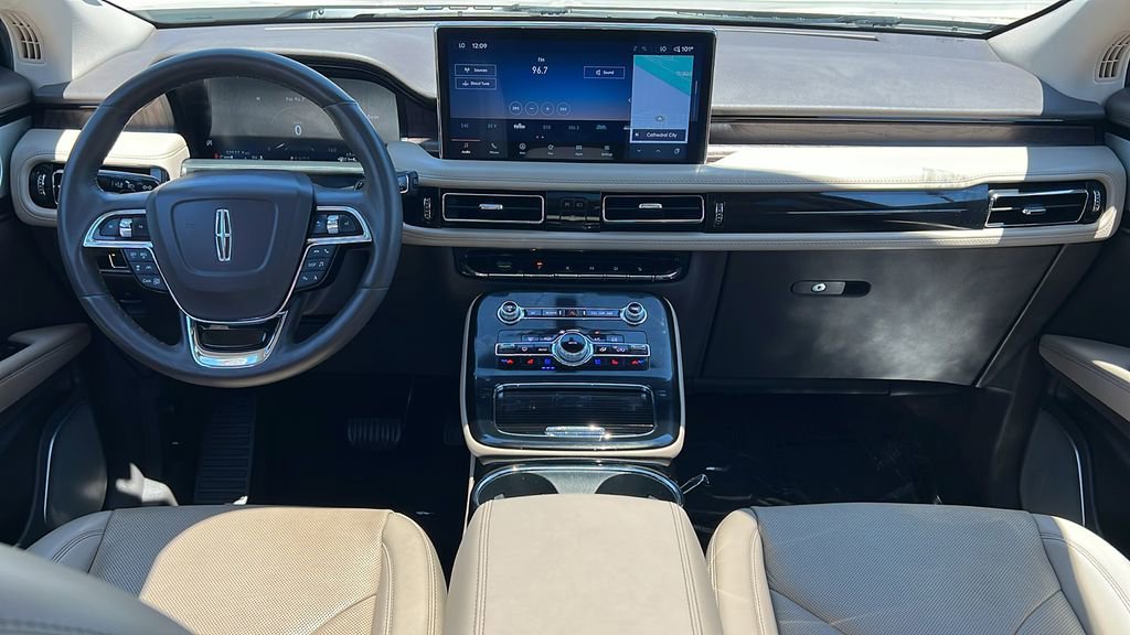 Certified 2023 Lincoln Nautilus Reserve w/ Equipment Group 202A AWD/4WD image 6