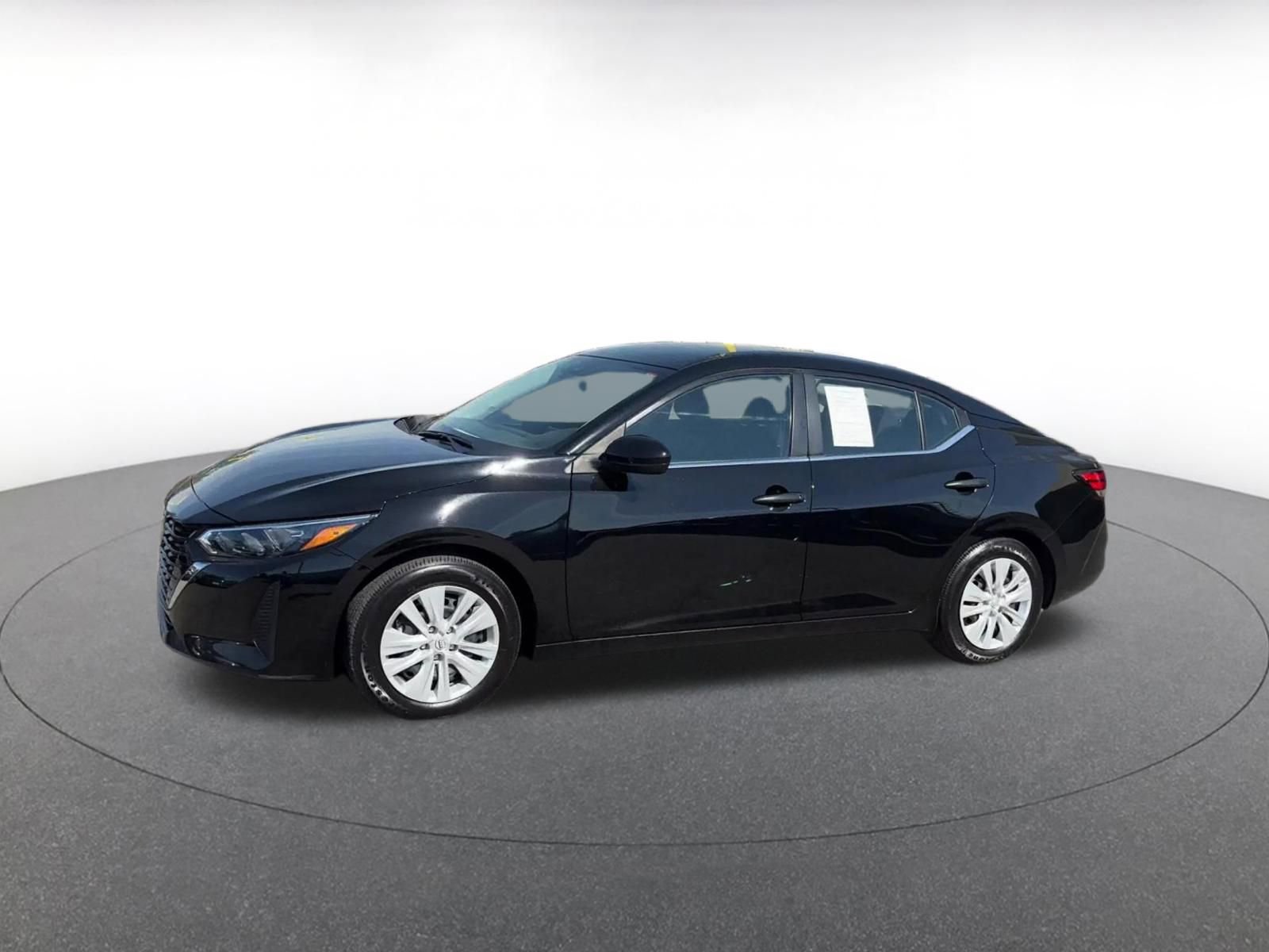 Used 2025 Nissan Sentra S image 8