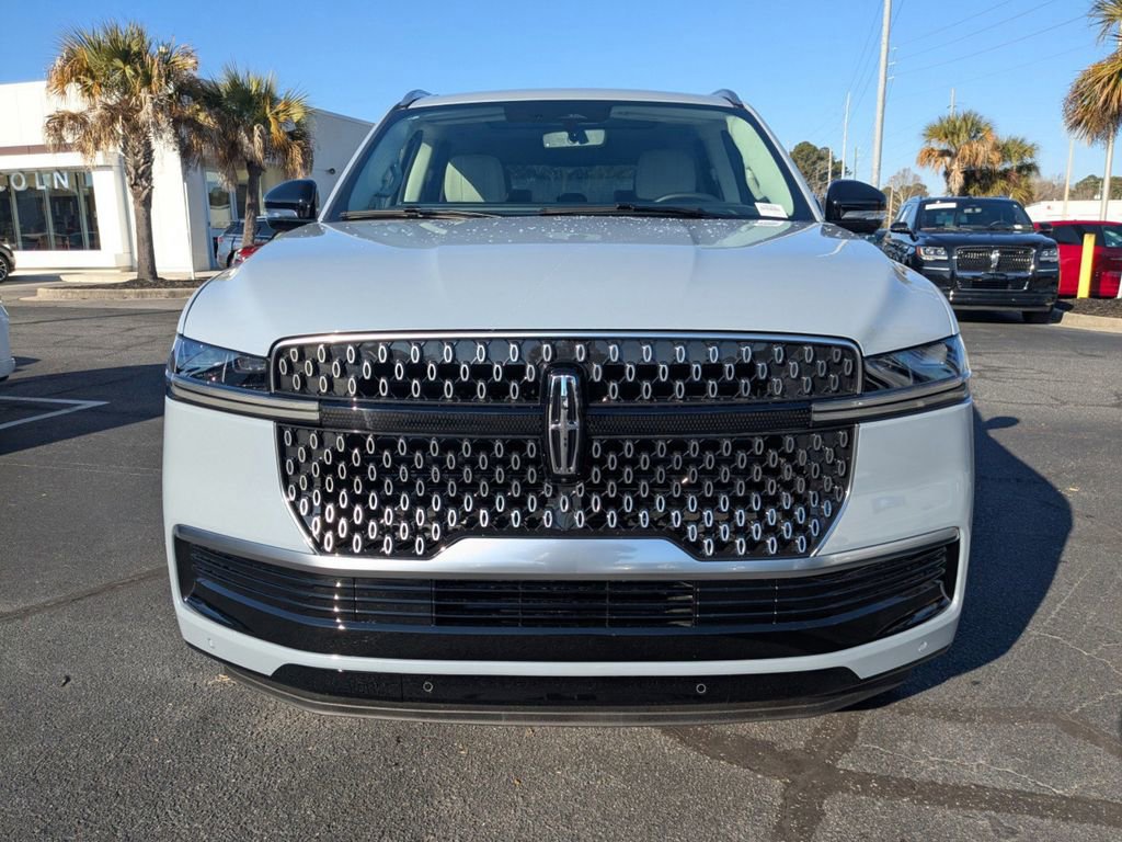 New 2026 Lincoln Navigator Reserve image 9