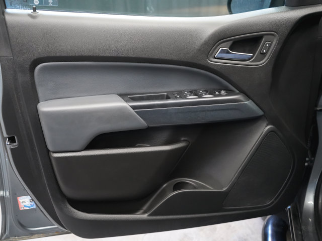 Used 2020 Chevrolet Colorado Z71 AWD/4WD image 10