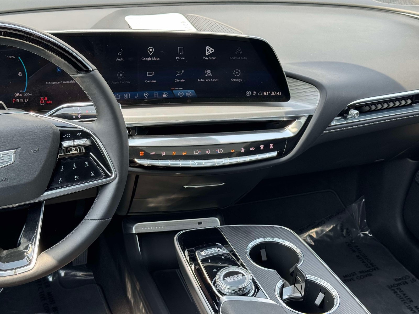 Used 2024 Cadillac Lyriq Luxury AWD/4WD image 3