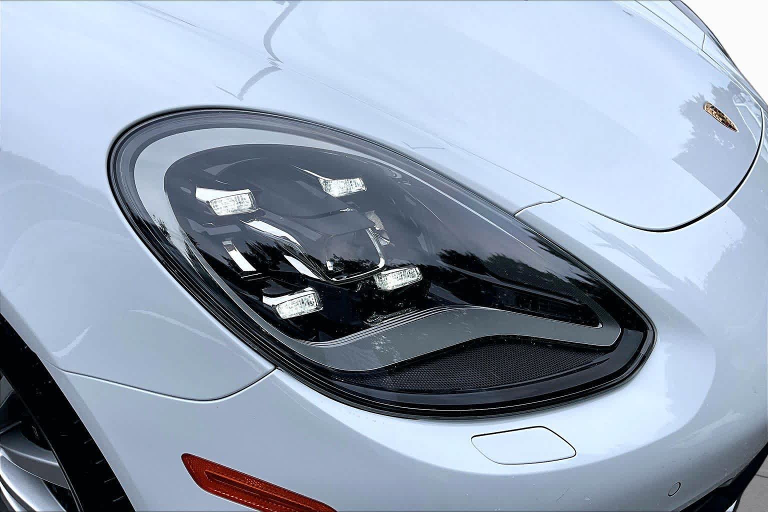Used 2020 Porsche Panamera 4 AWD/4WD image 26