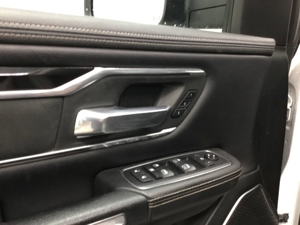Used 2020 RAM 1500 Laramie w/ Sport Appearance Package AWD/4WD image 8