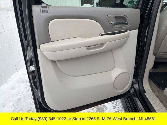 Used 2013 Chevrolet Avalanche LT AWD/4WD image 28