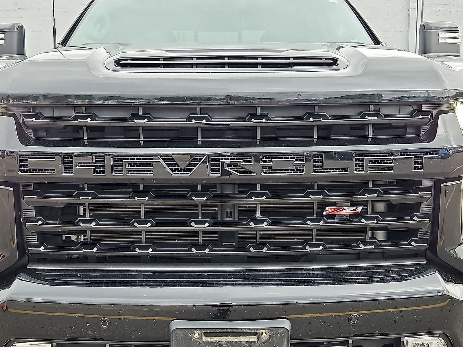 Used 2023 Chevrolet Silverado 2500 LT w/ Midnight Edition AWD/4WD image 34