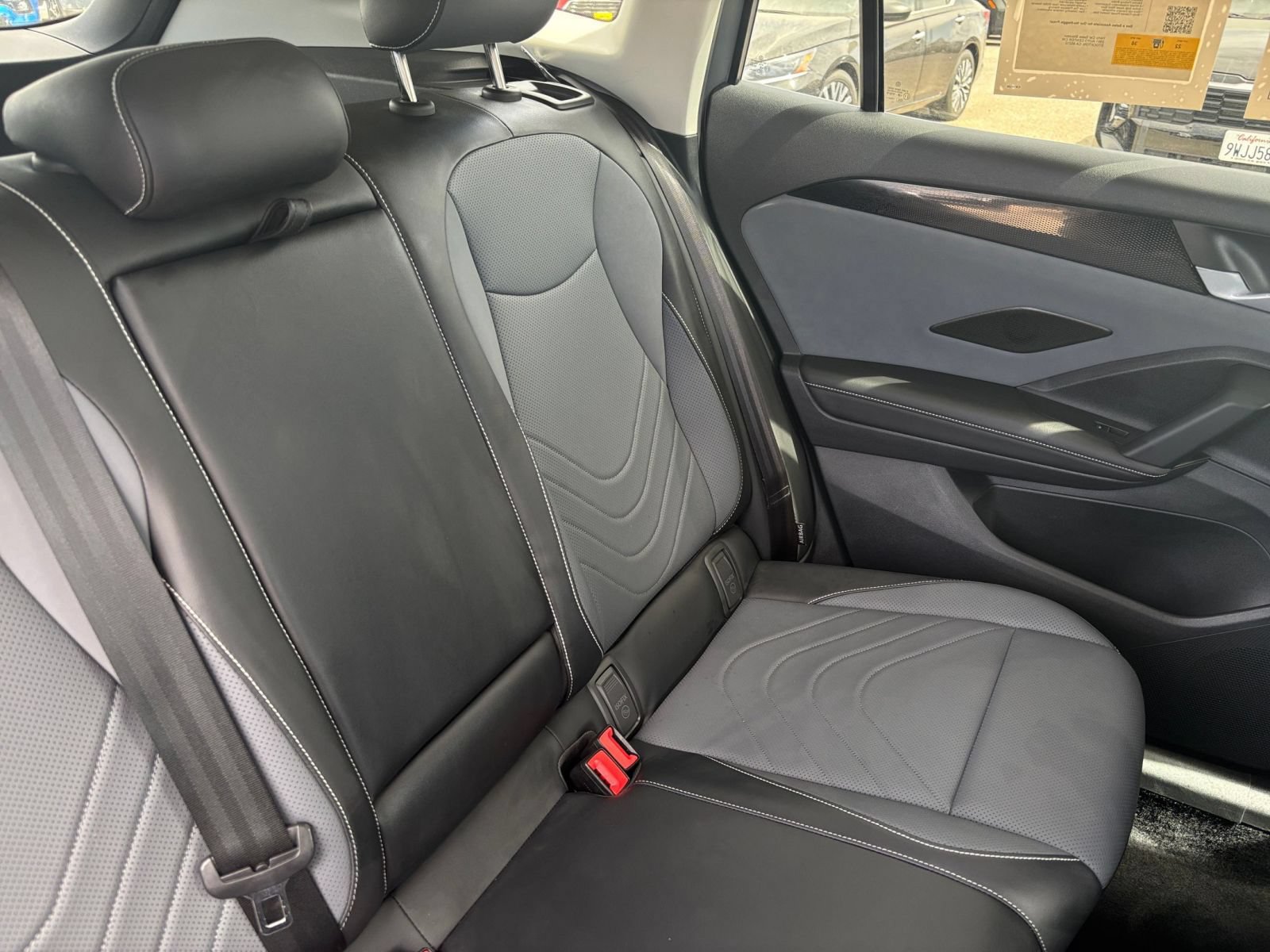 Used 2026 Volkswagen Tiguan SE AWD/4WD image 39