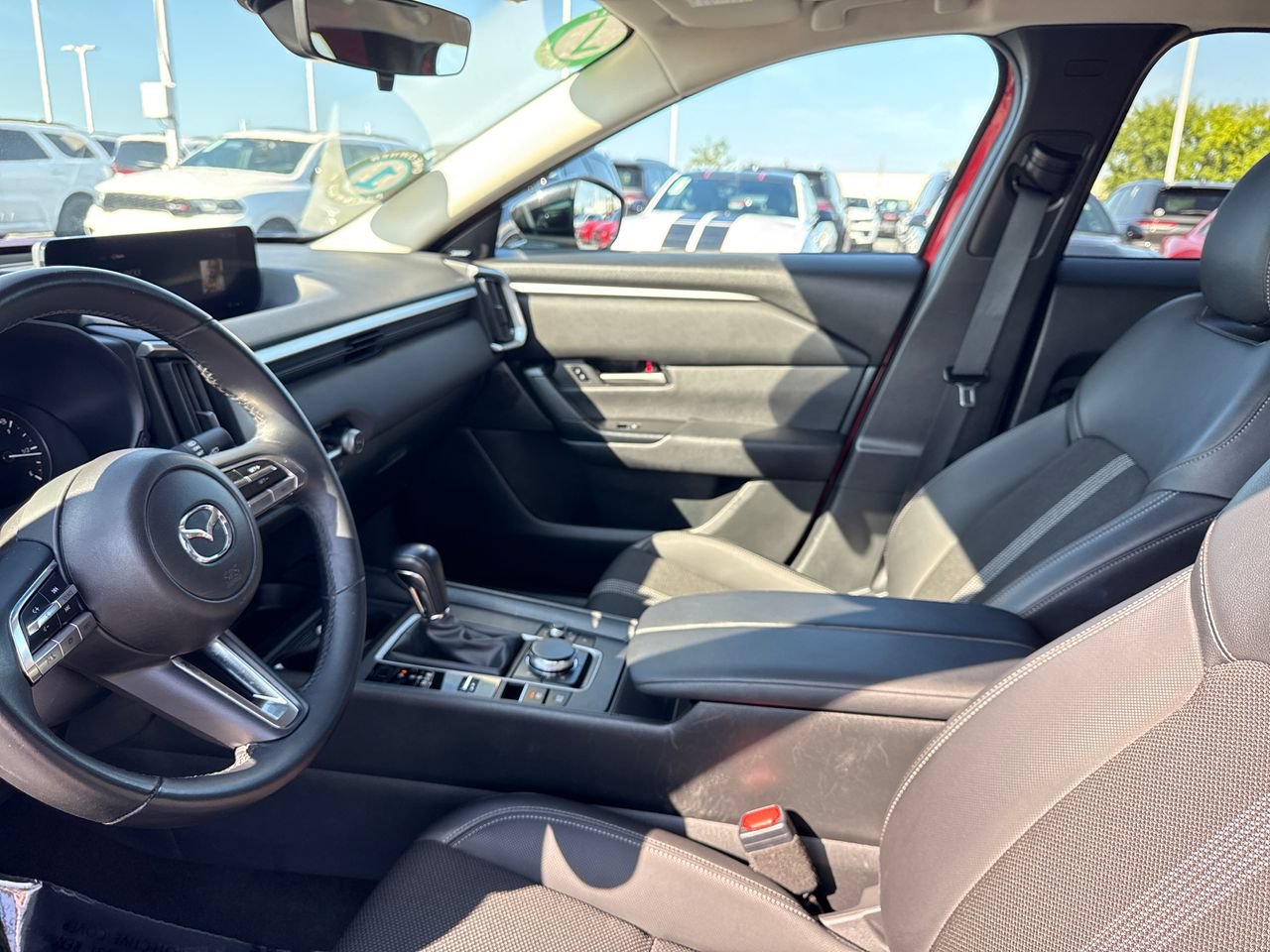 Used 2025 MAZDA CX-50 AWD 2.5 S w/ Premium Package image 11