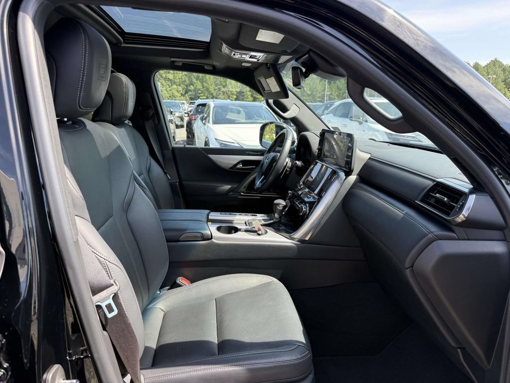 Used 2024 Lexus LX 600 F Sport AWD/4WD image 14